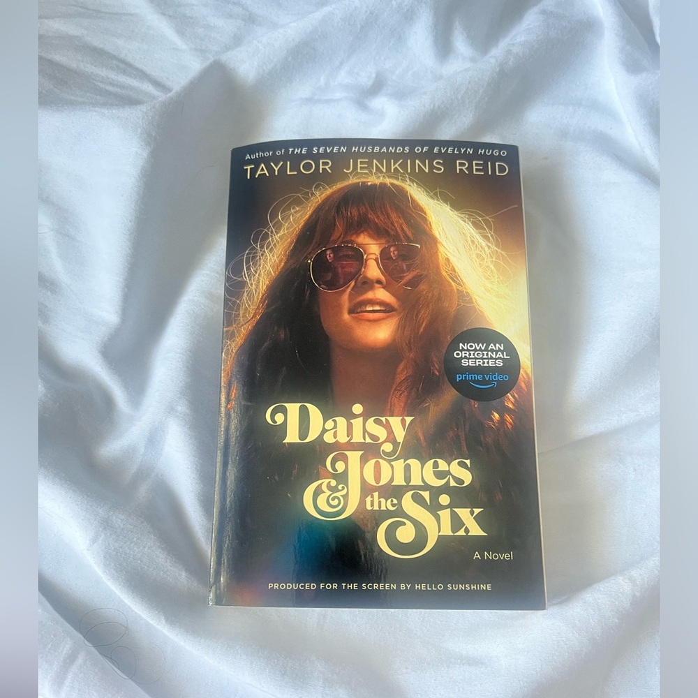 3 FOR $30! Daisy Jones & The Six